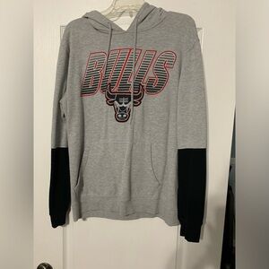 Large Grey Chicago Bulls Sweatshirt with Black Sleeves